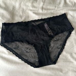 Victoria’s Secret hip hugger panties